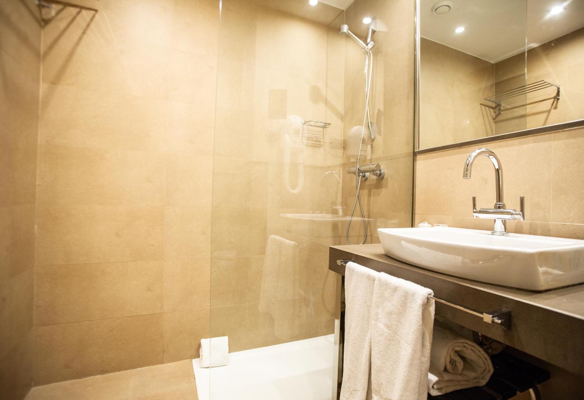 Azz Asturias Langrehotel & Spa Langreo Exterior photo